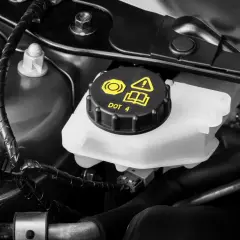 Gdzie jest zbiornik płynu hamulcowego BMW E39 i jak go sprawdzić