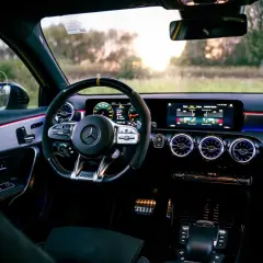 Mercedes AMG A 45S - Odkryj moc, ceny i dostępność modeli