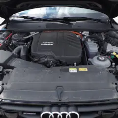 Audi A7L: Co warto wiedzieć o silnikach i osiągach tego modelu?