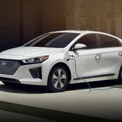Hyundai Ioniq Hybrid Plug-In: Czy warto kupić ten nowoczesny model?