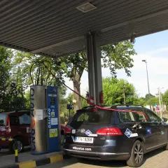 Stacje CNG: Gdzie tankować i jakie są koszty korzystania z tych stacji?