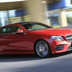 Mercedes E klasy coupe - luksus, osiągi i bezpieczeństwo w jednym