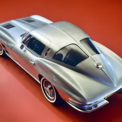 Chevrolet Corvette C2: Ikona motoryzacji z lat 60., którą musisz znać