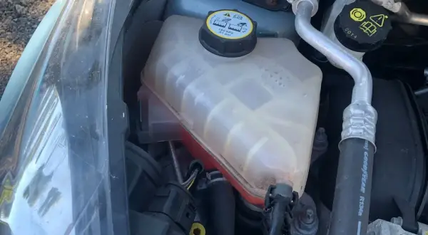 Ford Fiesta jaki płyn do chłodnicy - uniknij kosztownych błędów
